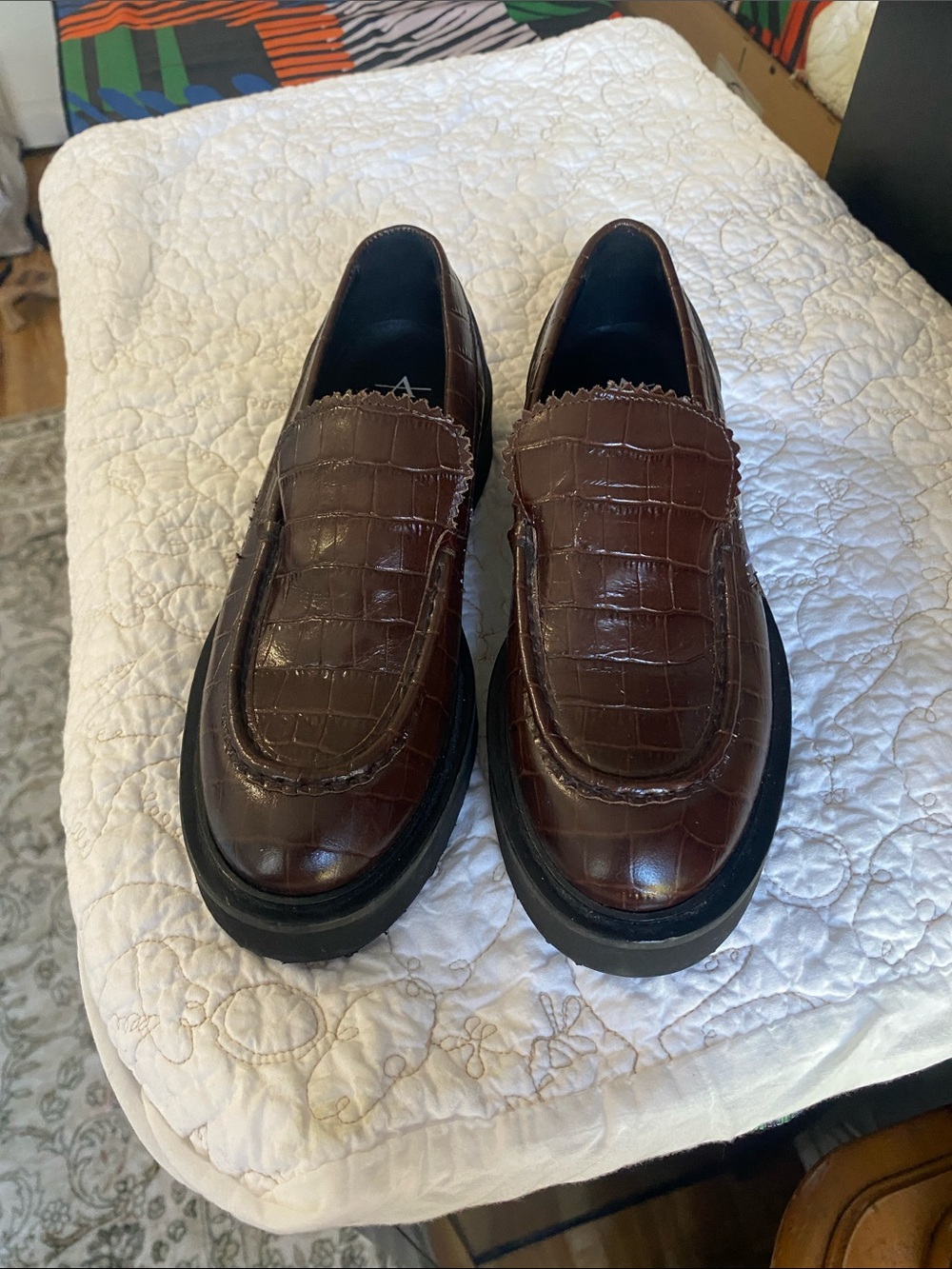 Aquatalia women  Brown Croc-Embossed Leather Slip-Ons loafers